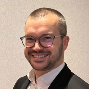 Associé C2S HOLDING